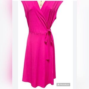 NWT Dress wrap around with belt. Fusia Pink. Size 10